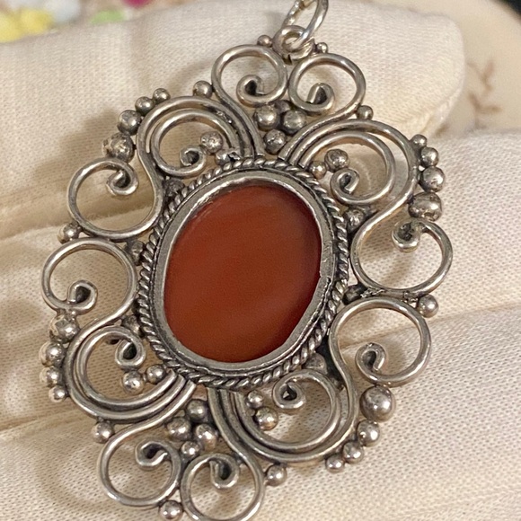 Vintage Mexico Sterling Silver Filigree Pendant with Carnelian Stone - Picture 9 of 11